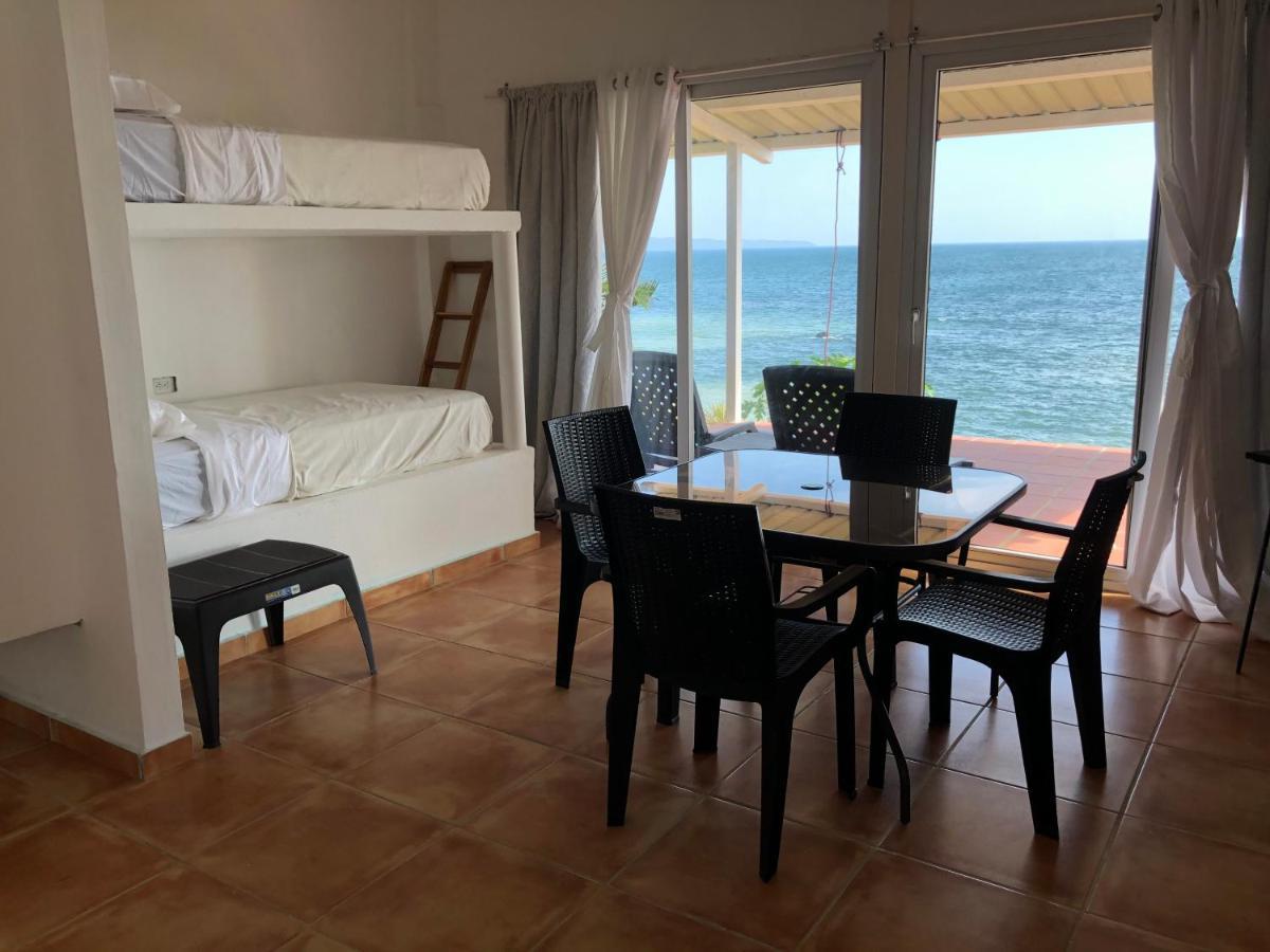 Oceanfront Bungalows - Paradise Rentals Santa Catalina Eksteriør bilde