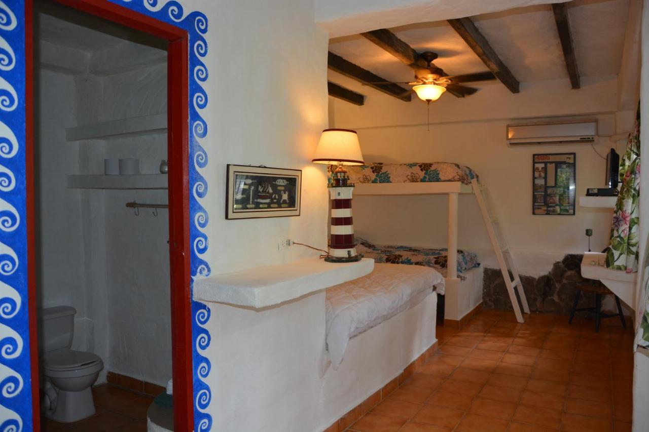 Oceanfront Bungalows - Paradise Rentals Santa Catalina Eksteriør bilde