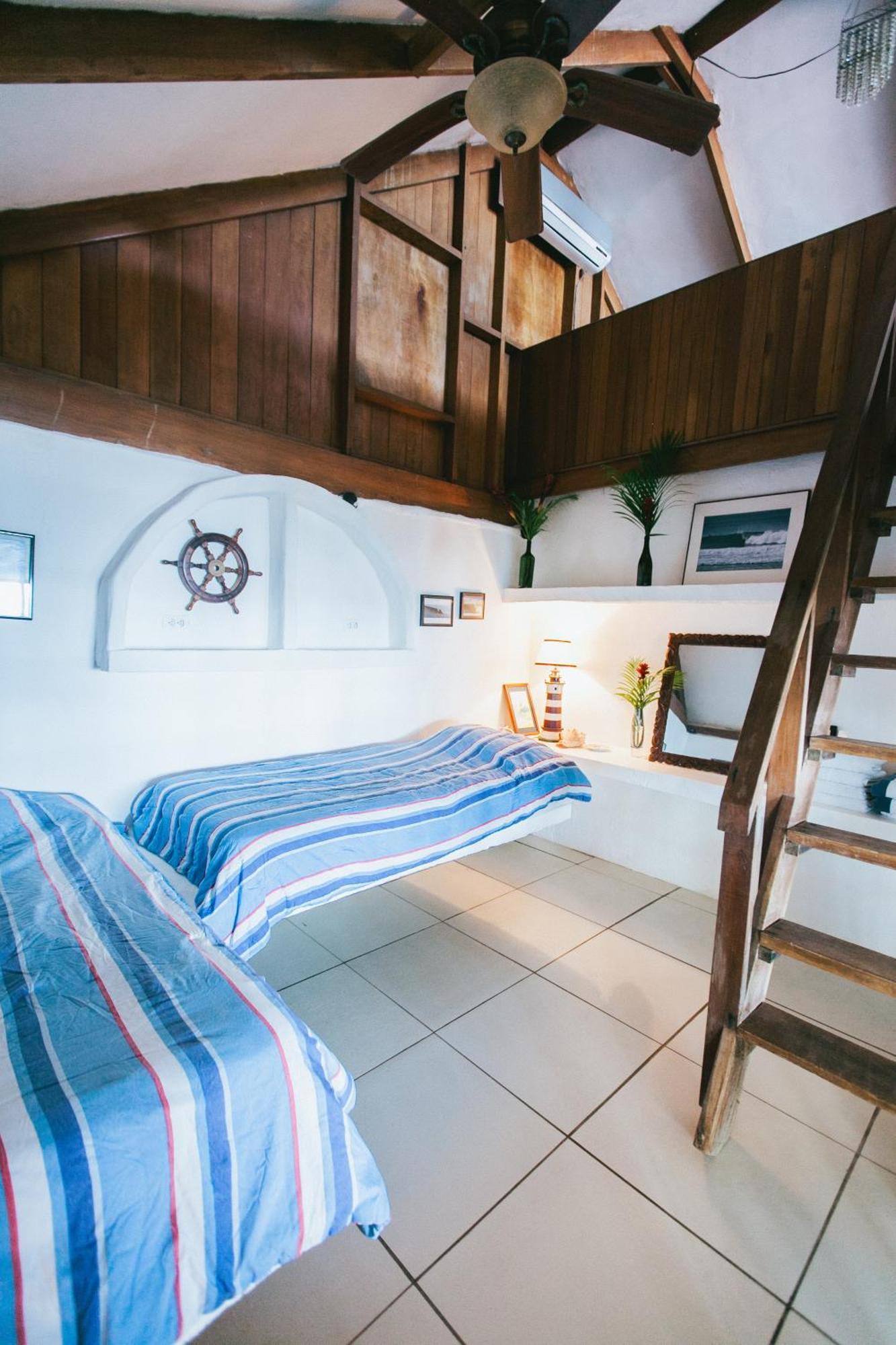 Oceanfront Bungalows - Paradise Rentals Santa Catalina Eksteriør bilde